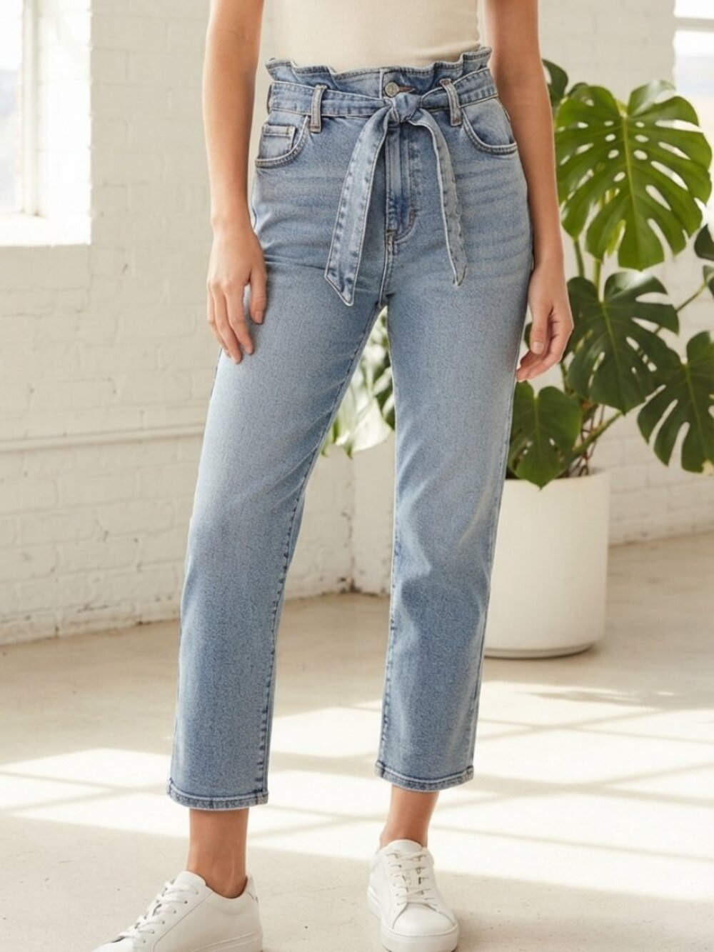 Silver Jeans Co. Paper Bag Crop High-Waist Straight Leg Jeans W29 L27